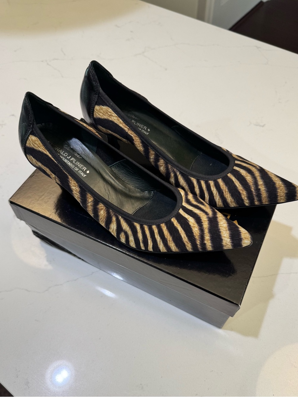 Donald J Pliner  Zebra-Print Pointed Designer Pumps in Black and Tan.